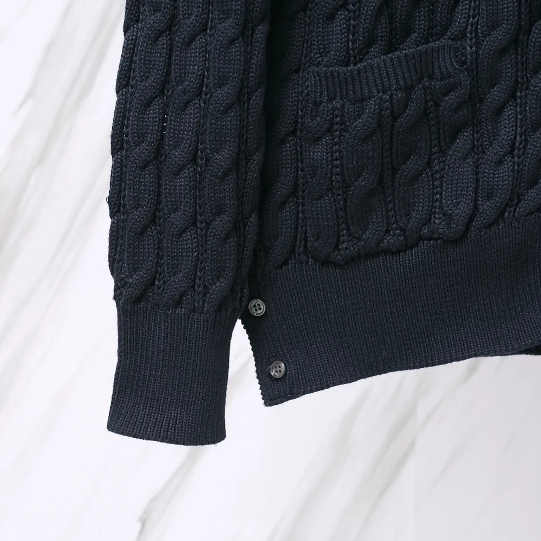 ：M 12（TB ） THOM BROWNE .TBClassic Breathable Same Style ：White/Navy Blue /Gray Size：1/2/3/4